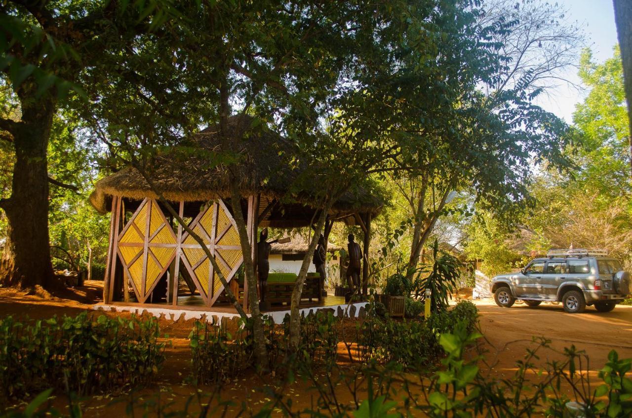 Hotel Olympe De Bemaraha Bekopaka Zewnętrze zdjęcie