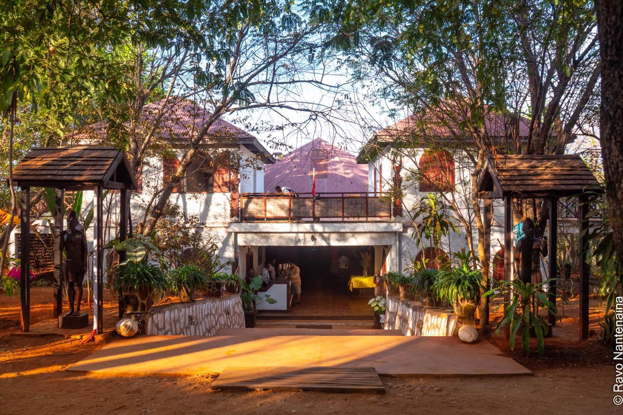 Hotel Olympe De Bemaraha Bekopaka Zewnętrze zdjęcie